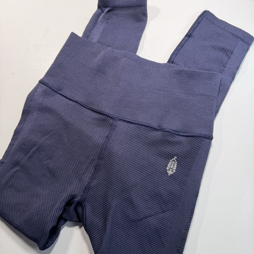 Free People Movement Navy Leggings S Navy Ribbed Athleisure Active Wear Yoga 7/8